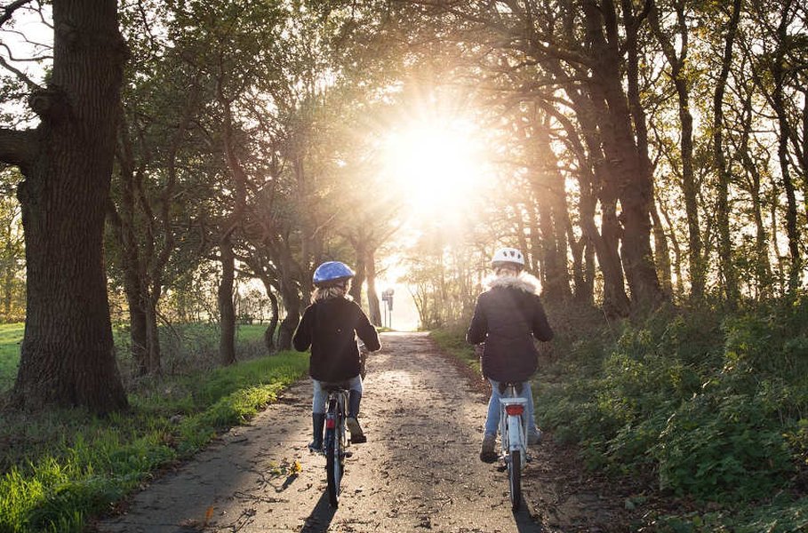 Laadukkaat nuortenpyörät tarjoavat rentoa etenemistä kouluun tai kavereille. 
